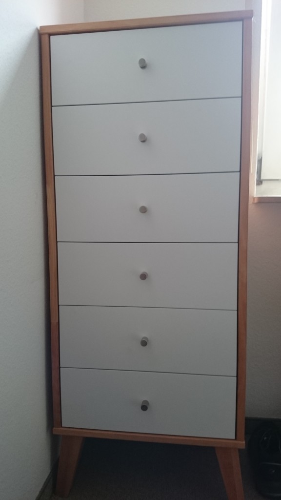 Schmale Kommode nach Maß mit Schubläden von Inlignum Möbel