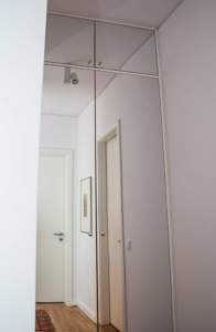 Einbauschrank mit Spiegeltüren von Inlignum Möbel