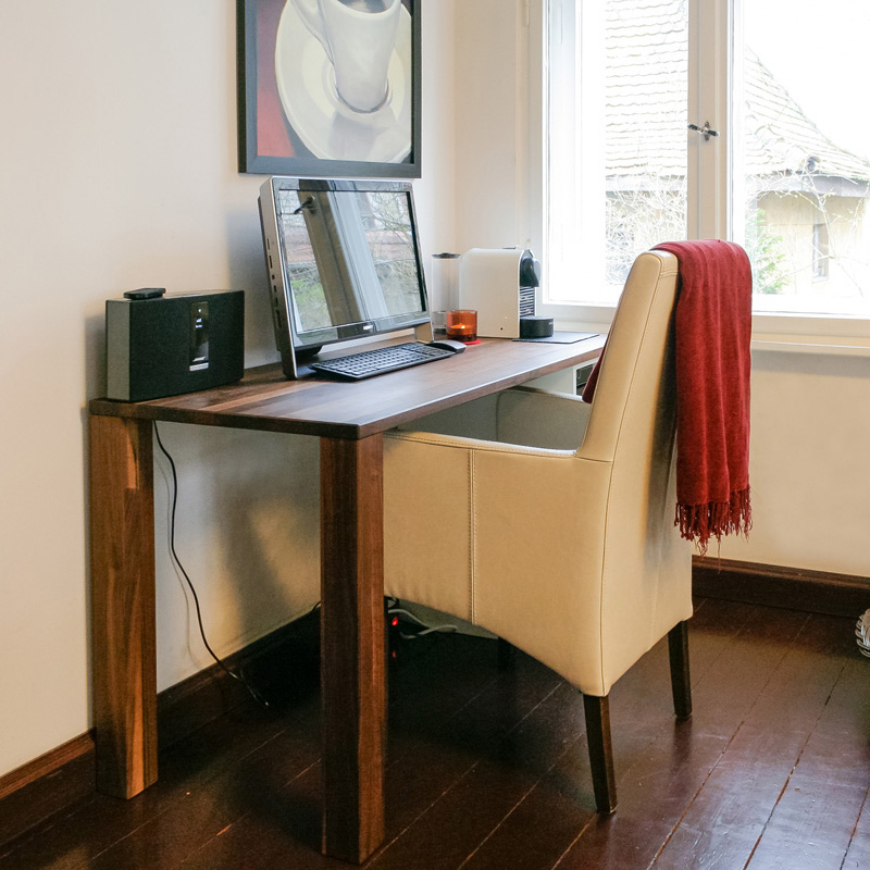 kleiner Schreibtisch nach Maß